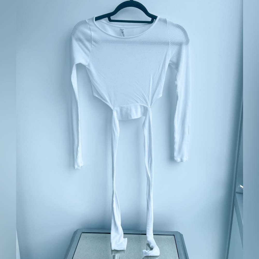 Alo XS tie waist crop top